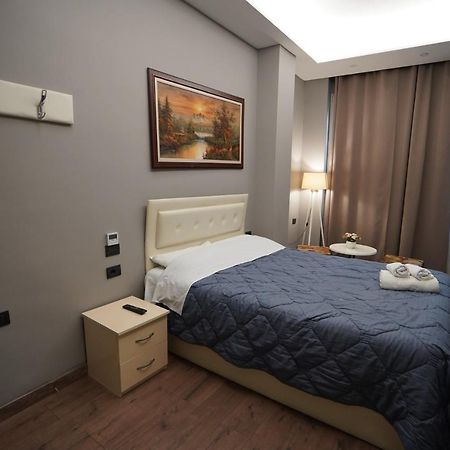 Driti Hotel Tirana Albania מראה חיצוני תמונה