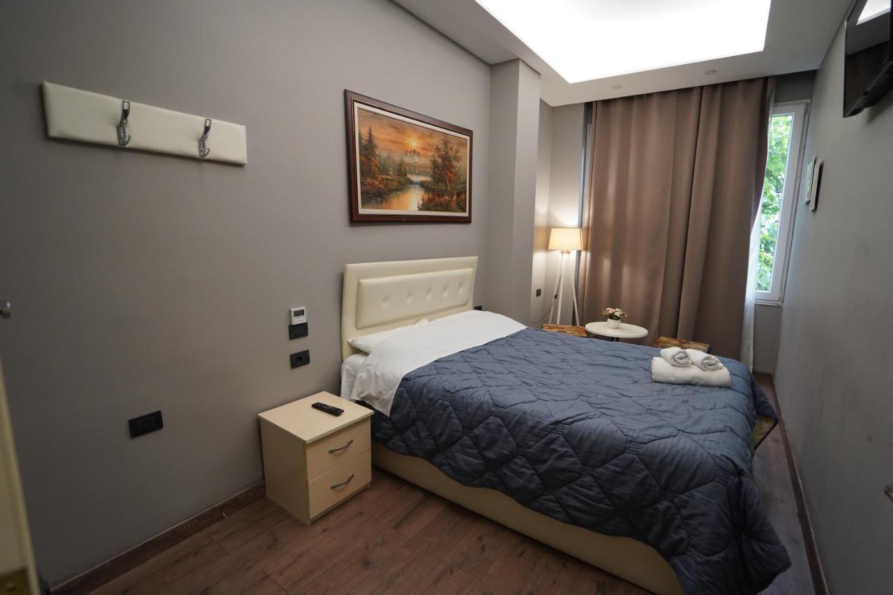 Driti Hotel Tirana Albania מראה חיצוני תמונה