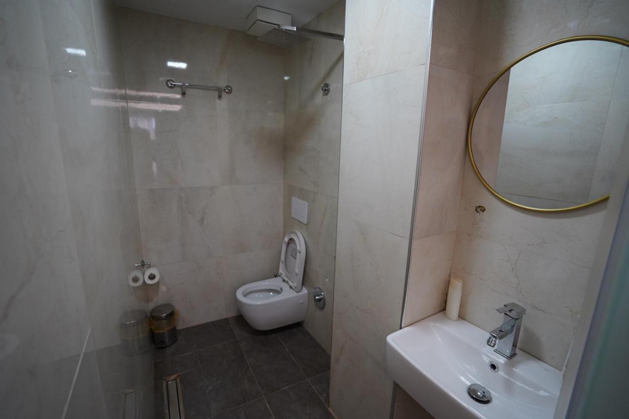 Driti Hotel Tirana Albania מראה חיצוני תמונה