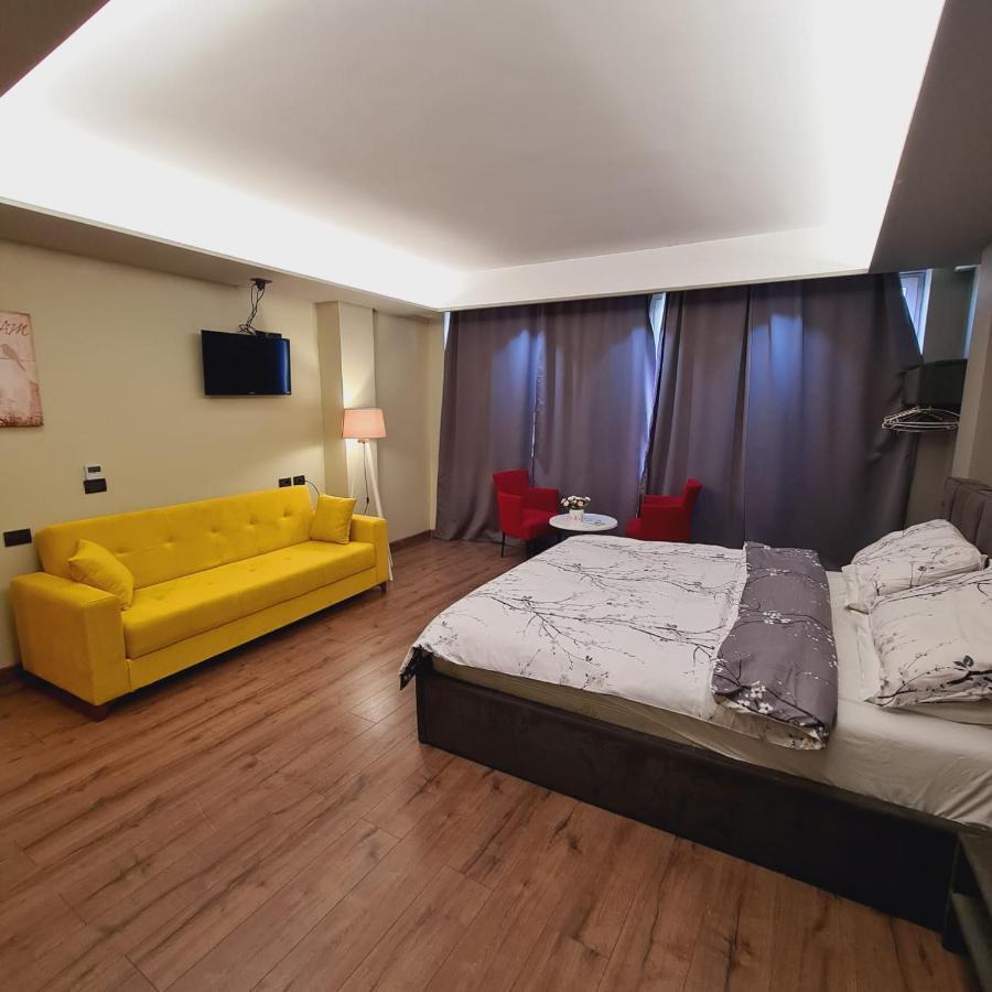Driti Hotel Tirana Albania מראה חיצוני תמונה
